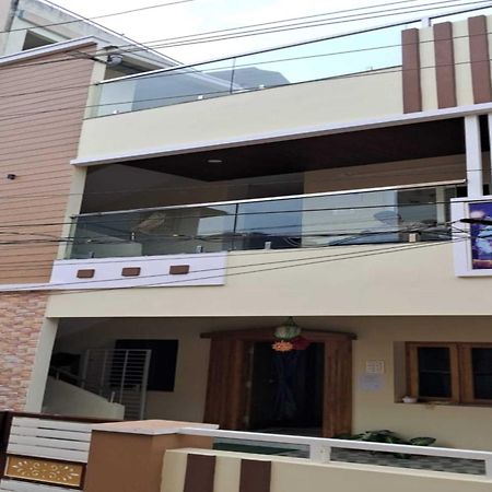 Sripada Maharaj Rooms Pithapuram Exterior photo